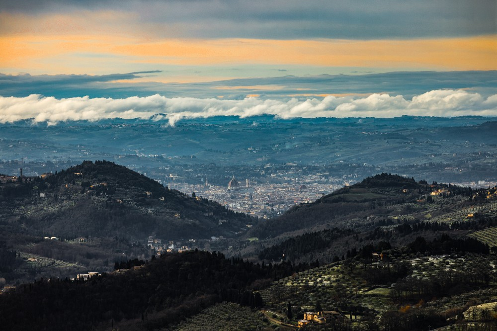 Prorogata l'allerta gialla per vento a Firenze