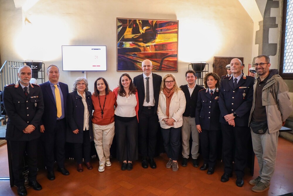 A Firenze app dedicata alle persone sorde consente segnalazioni alla polizia locale