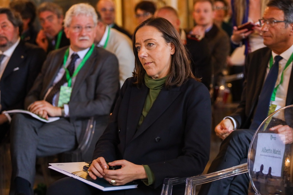 Funaro: “Governo rinnova i contratti ma non dà risorse agli enti locali”