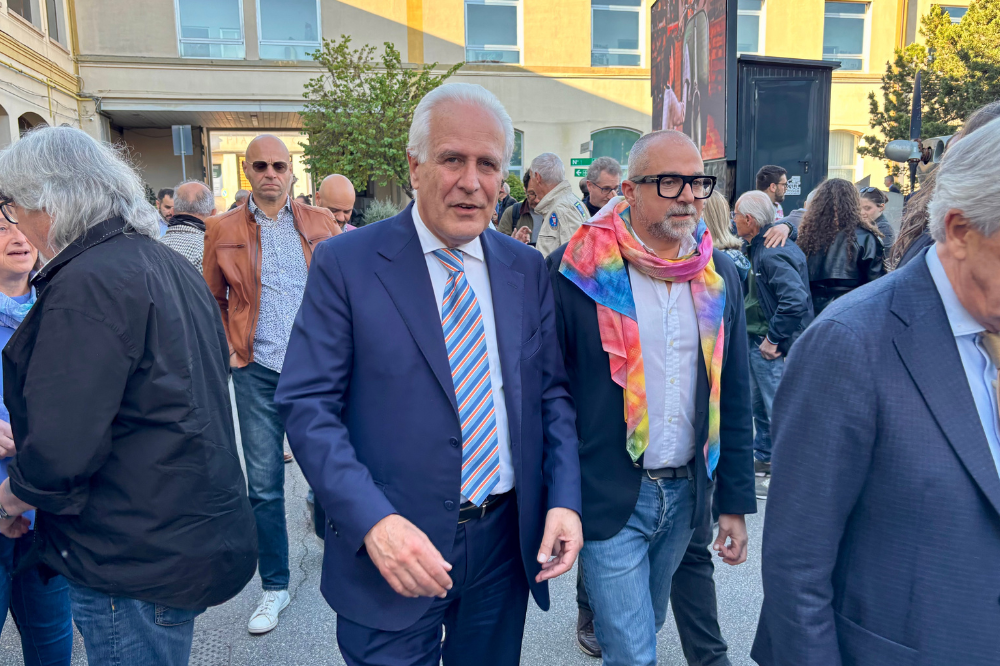 Giani: “Regione vuol incentivare le imprese che tengono i salari alti”