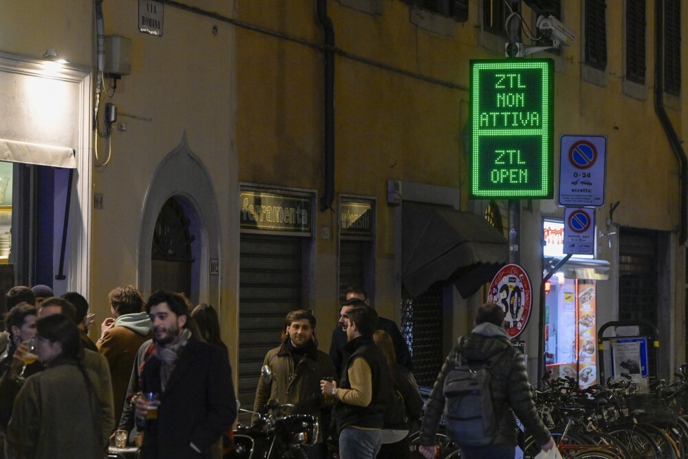 A Firenze manifestazione residenti contro apertura serale della Ztl