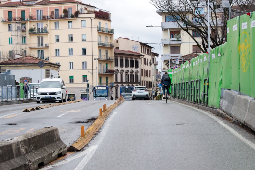 Firenze, rivoluzione bus al Ponte al Pino: quattro linee deviate per il cantiere Rfi