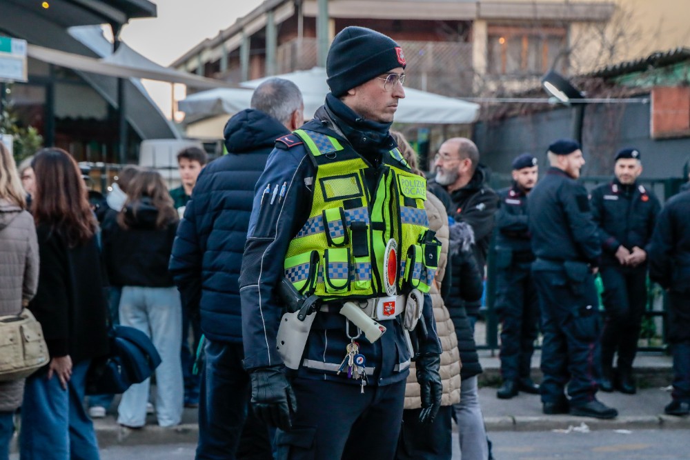 AGGIORNATA - Terrorismo internazionale: quindicenne arrestato a Firenze