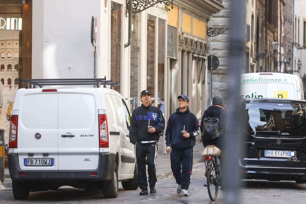 Lavori notturni in via Cavour per il resort di San Gallo: residenti esasperati