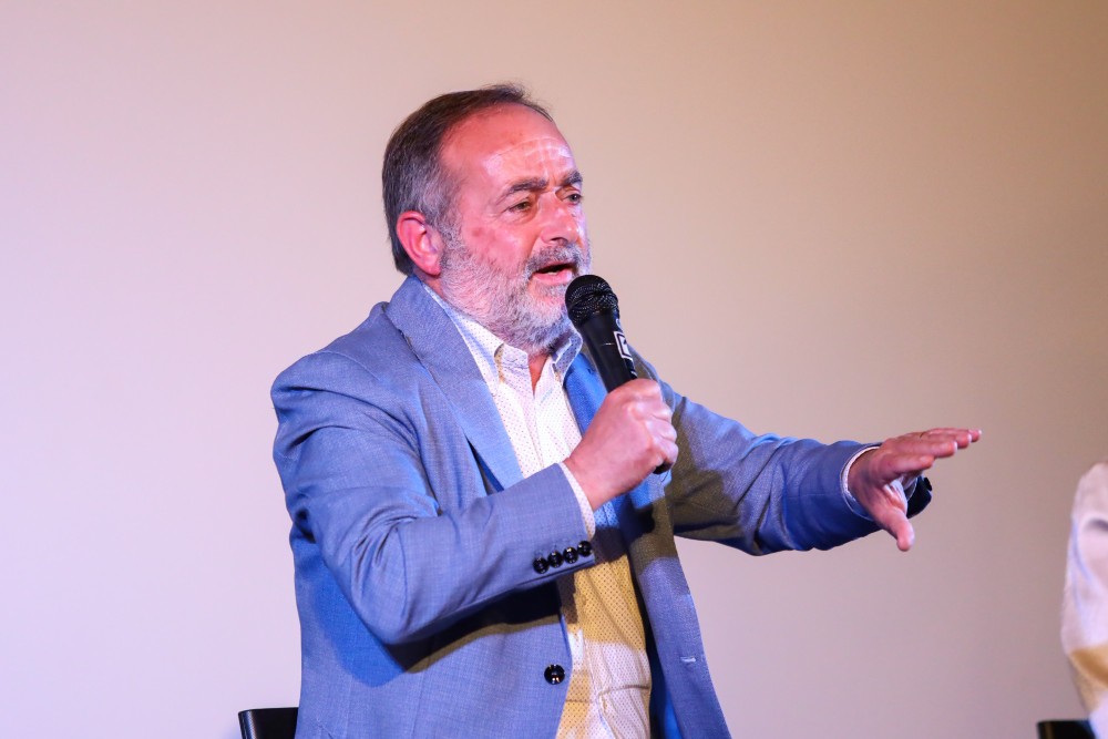 Comunali, Azione: 