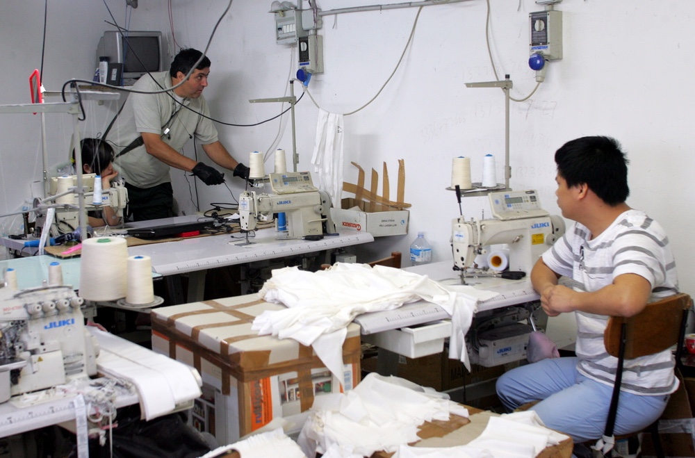 In sciopero a Prato due lavoratori orientali, 'turni fino a 18 ore'
