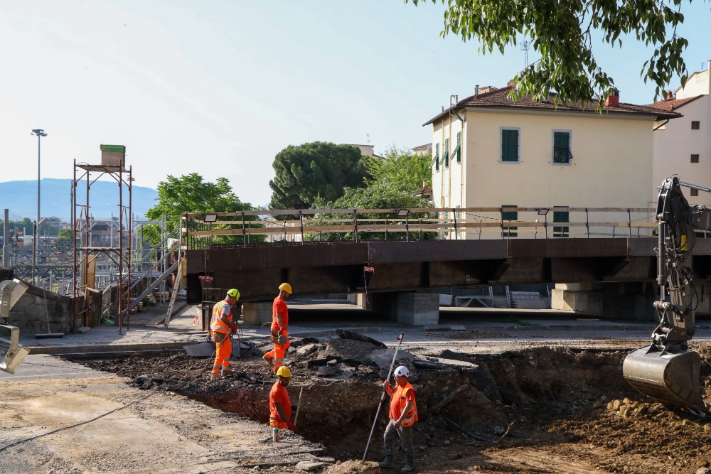 Firenze, una settimana di cantieri: modifiche alla viabilità in Oltrarno, Novoli e Careggi
