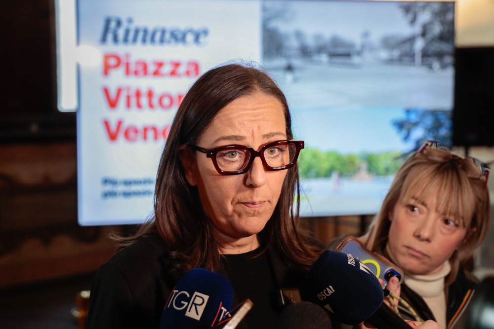 Affitti brevi, scintille in Consiglio: scontro Funaro-Santarelli e tensioni tra le opposizioni