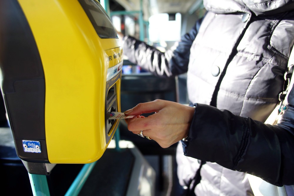 Biglietti bus e tram più cari, Aduc frena: «Prima va migliorato il servizio»