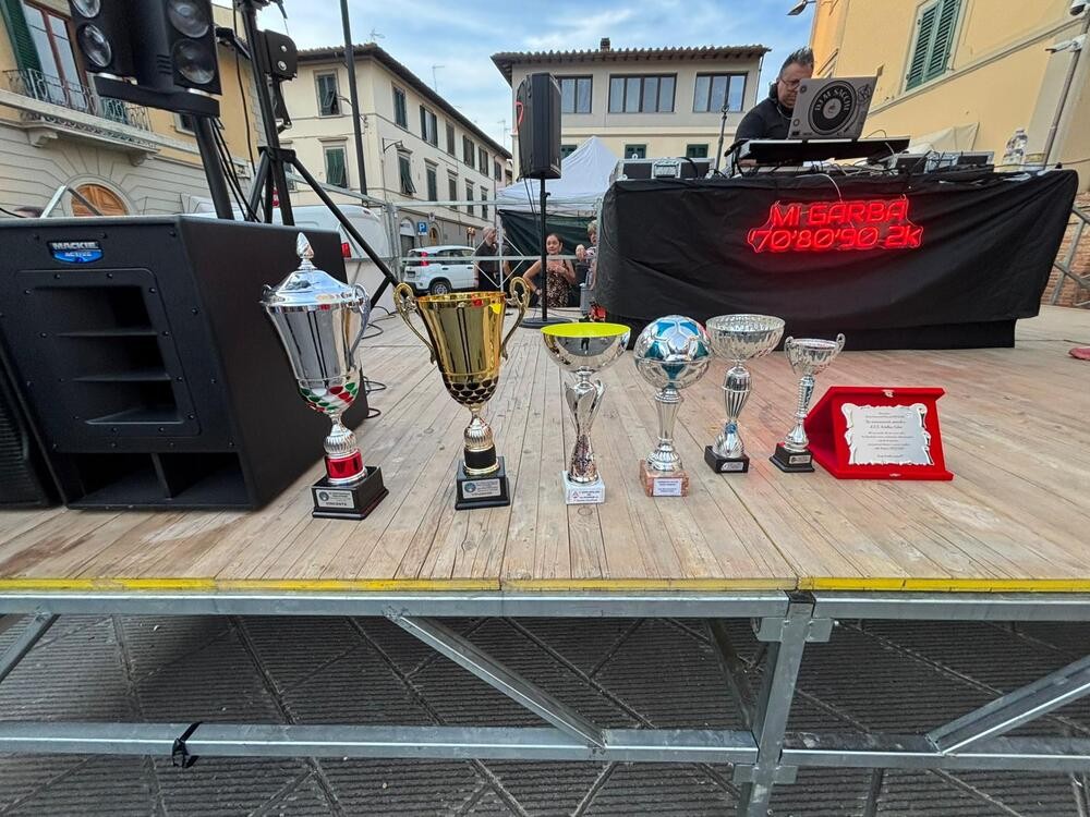 Antellese, il sogno continua: piazza Peruzzi abbraccia la società del Triplete e guarda al futuro