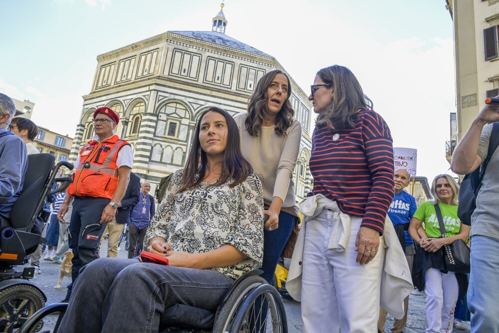 Sinistra Pc: a Firenze 3.004 posti disabili ma 7.225 contrassegni attivi