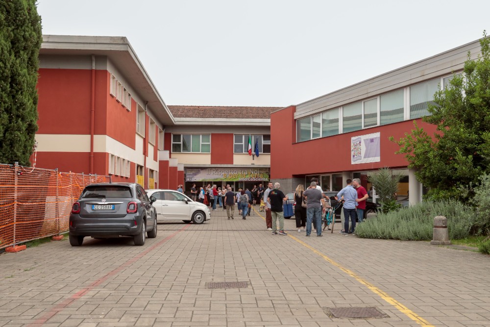 Scuola, sciopero degli scrutini contro la riforma Valditara: pagelle in ritardo negli istituti tecnici fiorentini