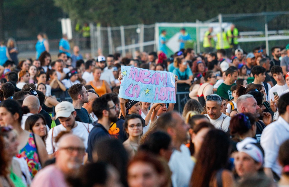 Robbie Williams conquista Firenze Rocks: oltre 50mila fan alla Visarno Arena