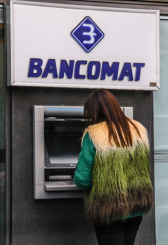 Prato, scoperta banca-fantasma: movimentava fino a 100 milioni l'anno per droga e merci