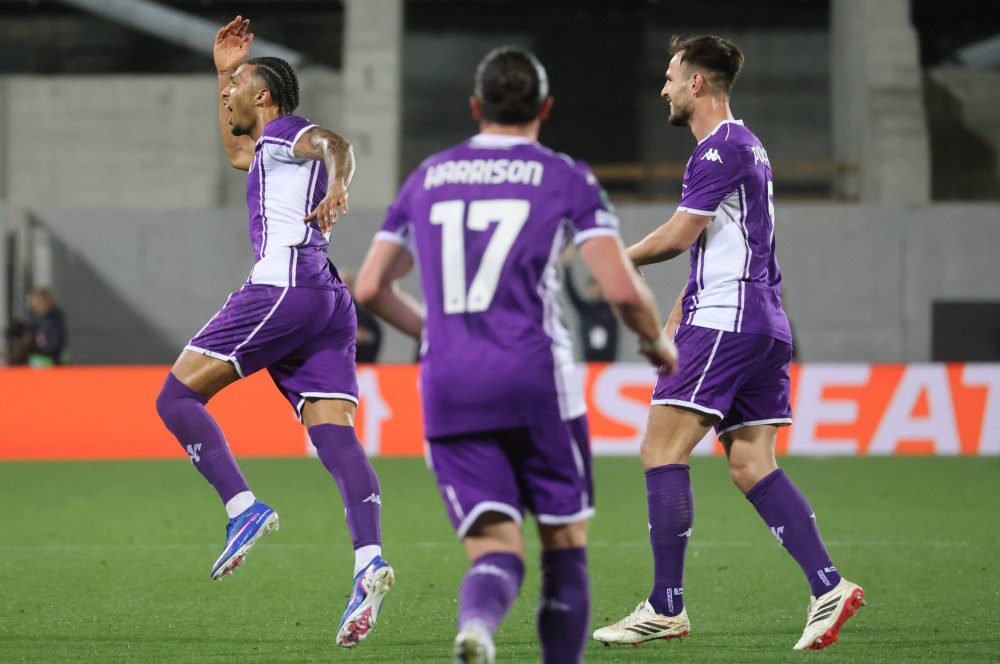 Viavai Fiorentina. Ndour resta, salvo offerte monstre