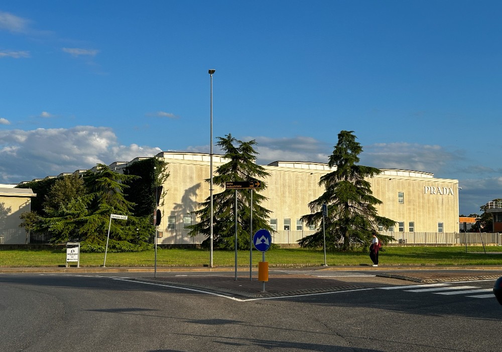 Manifattura Tessile Toscana investe sulla sostenibilità: inaugurato lo stabilimento riqualificato