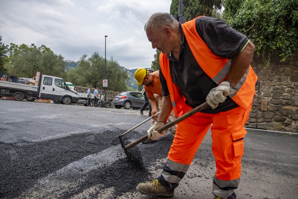 Via Foggini chiusa per un guasto Enel, disagi al traffico all’Isolotto