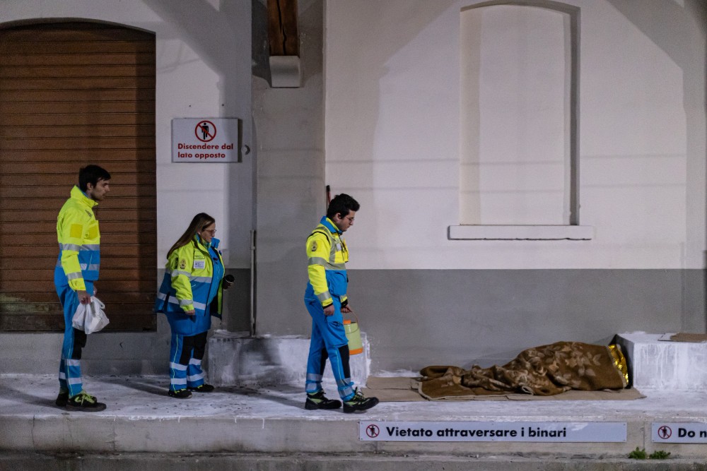 Caldo estremo, Firenze rafforza l'assistenza ai senza dimora