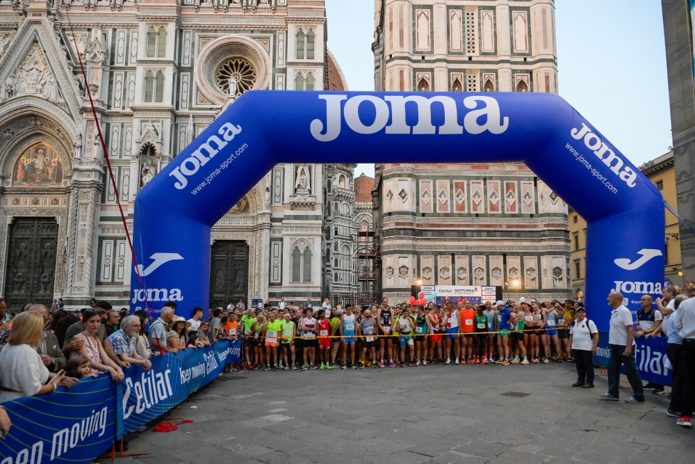 Notturna di San Giovanni, in duemila al via nel cuore di Firenze