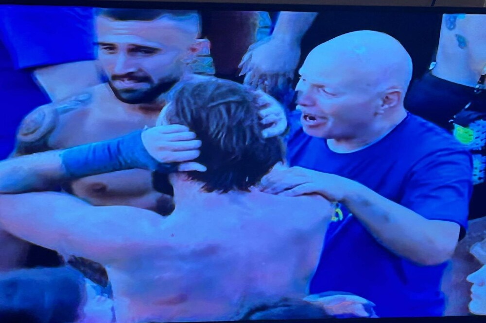 Calcio Storico Fiorentino 2026, gli Azzurri tornano a vincere: Rossi battuti 19-18 in finale