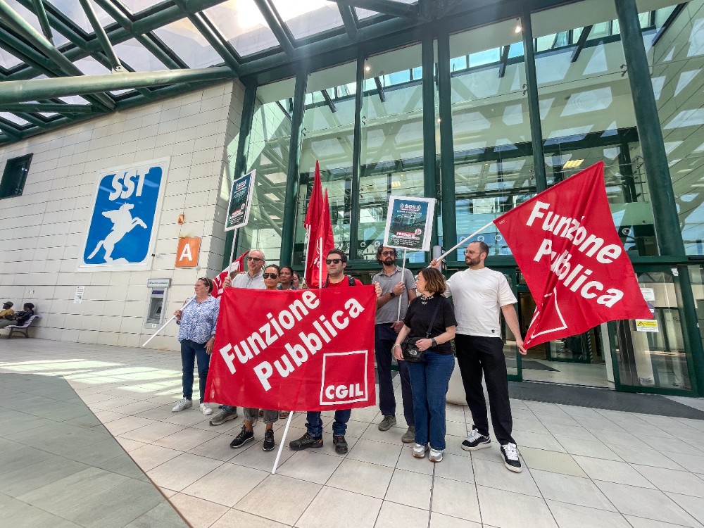 Allarme Fisac Cgil: la cessione del settore Npl di Banca Ifis mette a rischio 400 posti di lavoro, 300 solo a Firenze