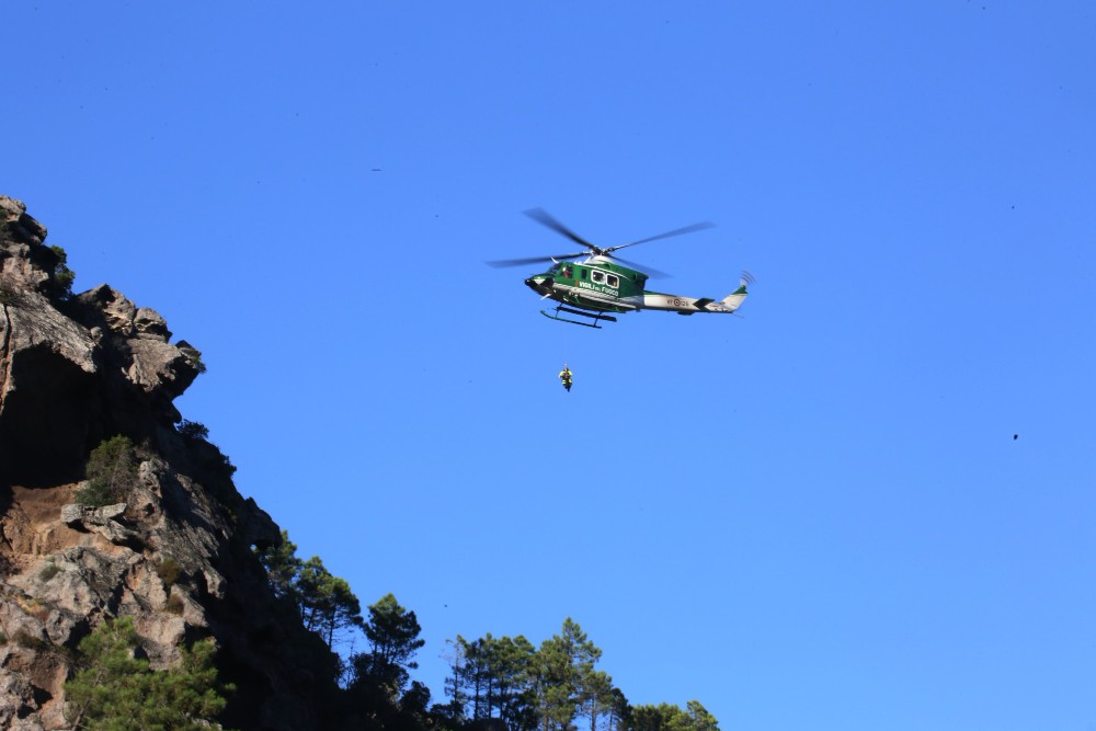 Escursionista di Scandicci si ferisce sull'Appennino: soccorso dal Soccorso Alpino