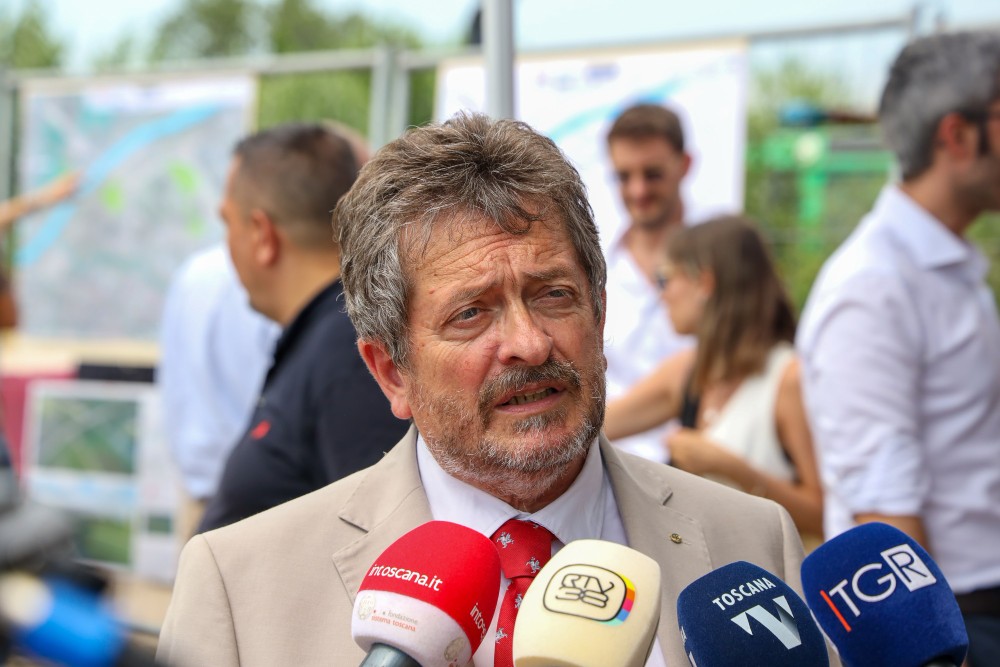 Signa, polemica sulla presentazione del libro. Fossi: «La libertà di espressione va difesa per tutti»