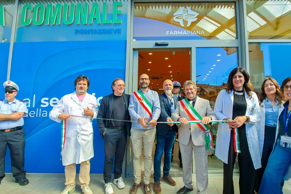 Calenzano, inaugurata la terza farmacia comunale in piazza del Ghirlandaio