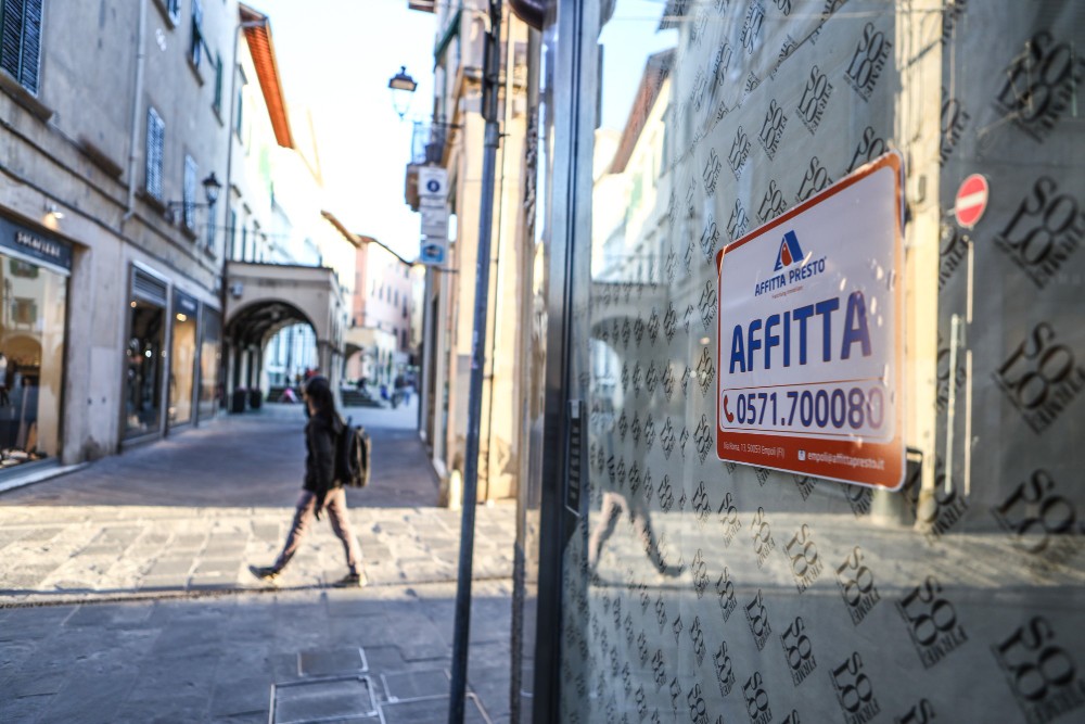 Casa, Avs-Ecolò: «Mozione per mettere a disposizione gli immobili sfitti dei grandi proprietari»