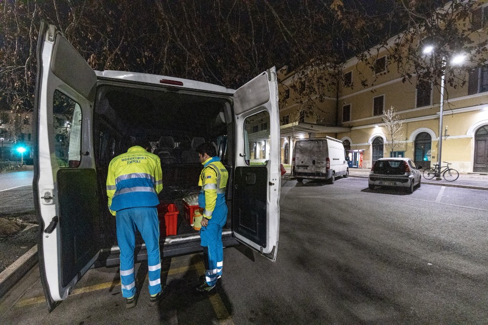 Caldo, aumentano i malori a Firenze: più accessi al pronto soccorso per disidratazione