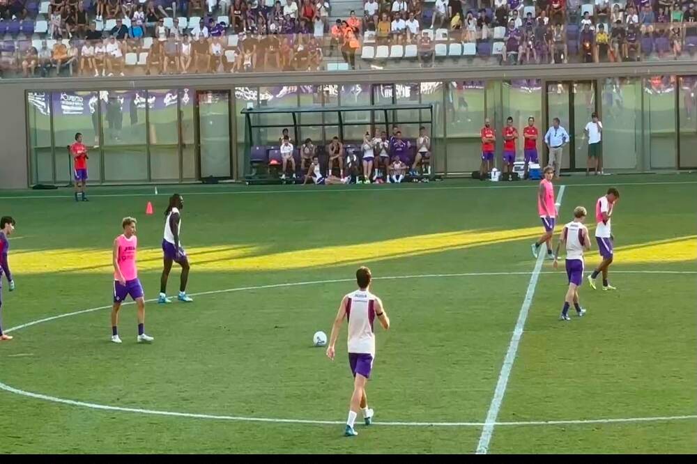 Fiorentina, goleada nell\'allenamento con la Primavera: 8-1 al Viola Park. Atta e Kean protagonisti