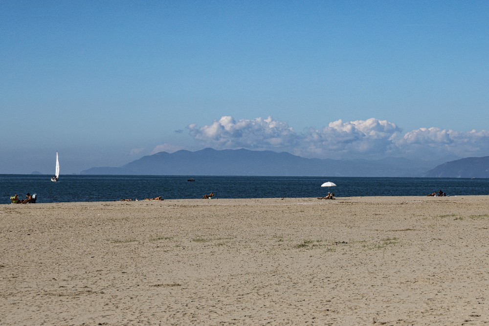 Morti due turisti in mare in Toscana per malore. A perdere la vita un pratese