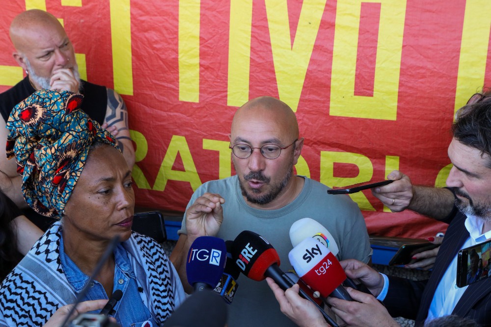 Ex Gkn, il Tribunale respinge il ricorso della proprietà: resta il presidio dei lavoratori