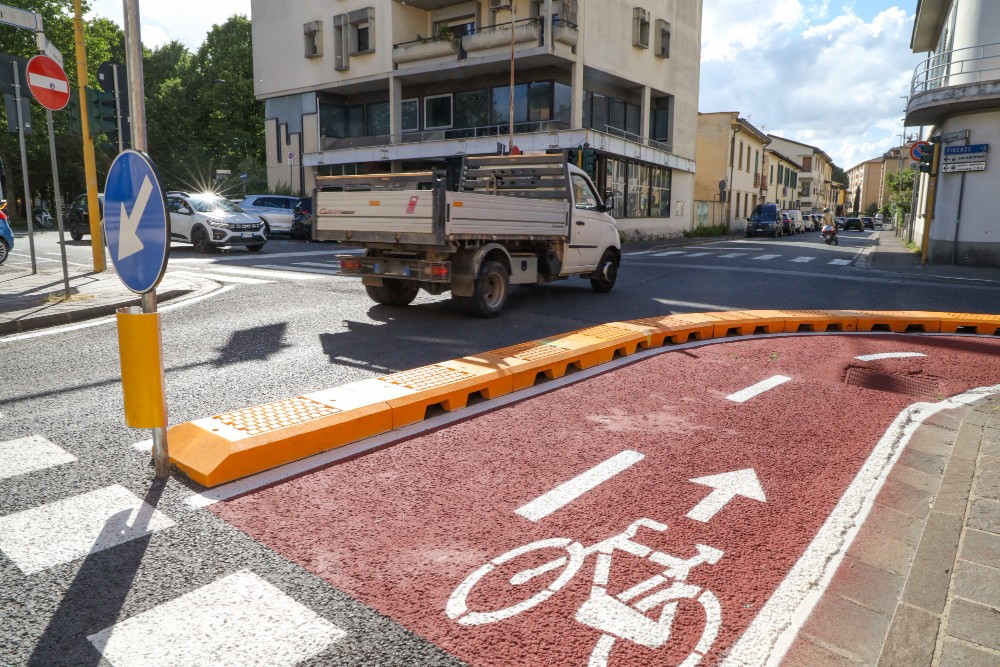Via Doni, il Comune tira dritto sulla ciclabile: accolte modifiche al progetto