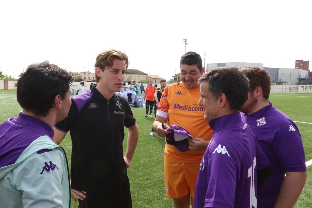 Edoardo Bove ritrova la Fiorentina: un ritorno carico di emozione tra rispetto, memoria e futuro