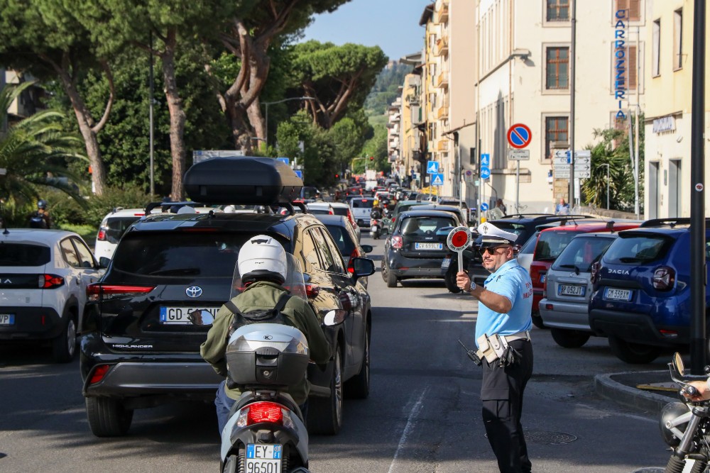 Esodo estivo, piano speciale per traffico e caldo: più controlli e scorte d'acqua in autostrada