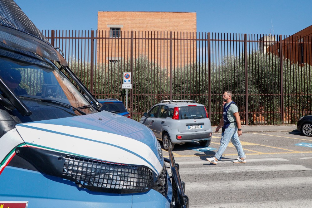 AGGIORNATA - Dogaia, detenuto di 32 anni ucciso in cella: la Procura indaga per omicidio preterintenzionale