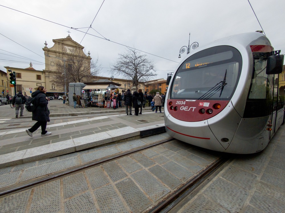 Lavori in piazza San Marco, cambiano bus e tramvia: tutte le deviazioni