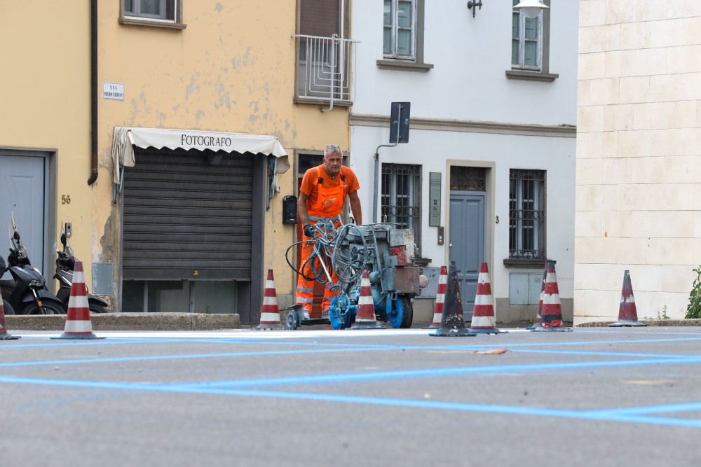 Lavoro in Toscana, crollano le assunzioni a tempo indeterminato: -8,2% in un anno