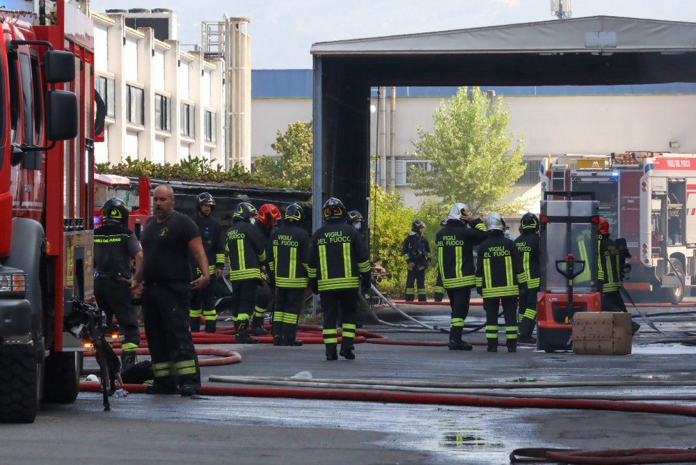 Incendio in casa: 80enne gravemente ustionata trasportata a Careggi