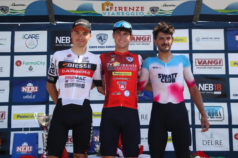 Firenze–Viareggio, Oioli trionfa in solitaria nella classica di Ferragosto