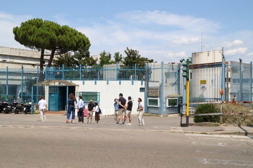 Prato, tentò la fuga dall’ospedale: il 22enne era in attesa di espulsione