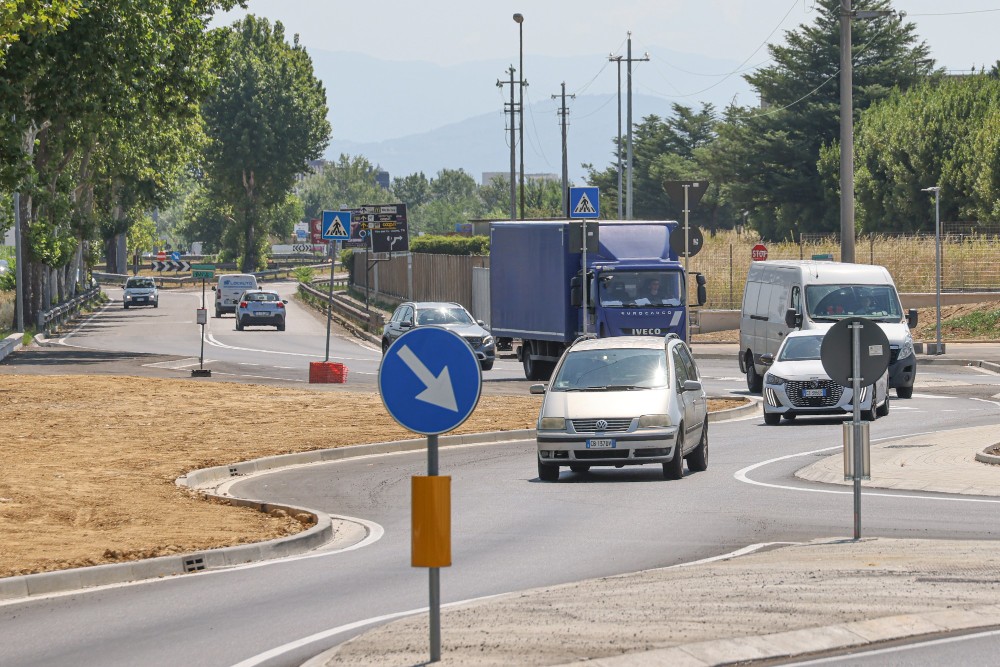 Firenze, l’aria migliora ma il traffico pesa ancora: troppi veicoli vecchi