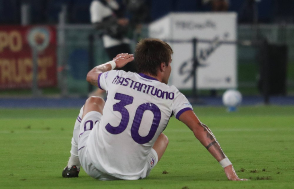La Fiorentina crolla a Roma, Mastantuono si salva? 