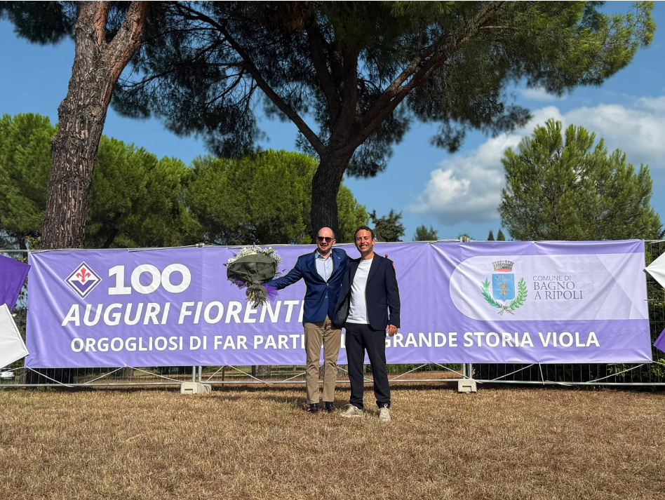 Bagno a Ripoli, lo striscione che celebra i 100 anni della Fiorentina