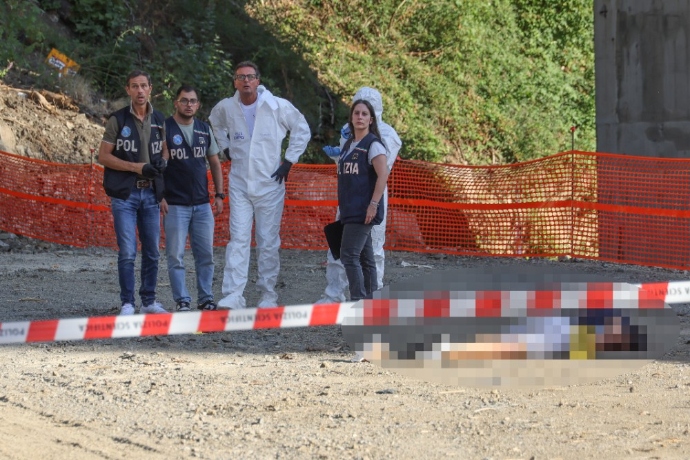 Femminicidio sulla A1, madre e fratello di Lorena sentiti dagli inquirenti