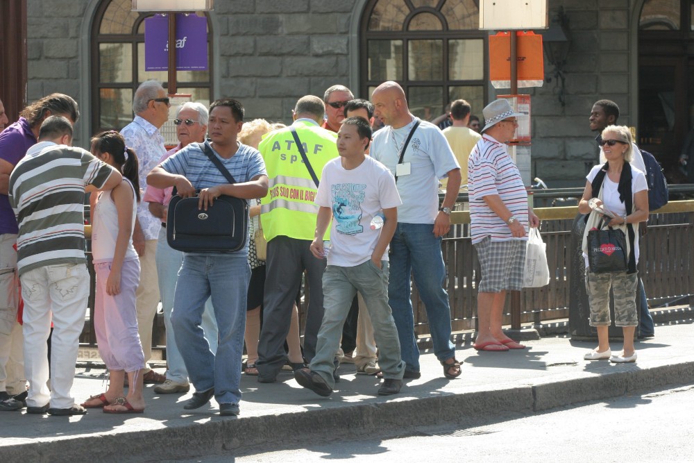 Controlli sui bus, anche i dirigenti in campo: nasce il progetto “Ajeje Brazorf”