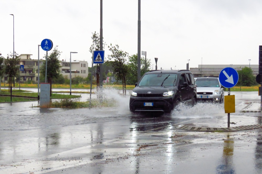 Allerta arancione a Firenze, rischi per la salute e la sicurezza: le precauzioni da adottare