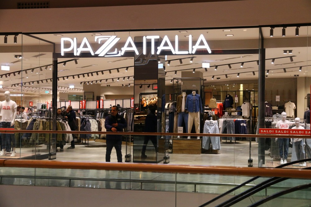 Firenze perde 1.203 botteghe in sei anni, Vicini: «Concorrenza impari dell’e-commerce»