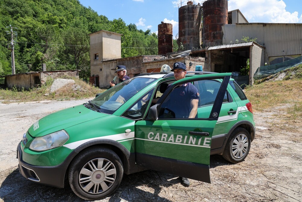 Sequestrati casetta e piscina abusiva a Monte Morello: 'Abusi edilizi'